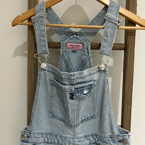 Juicy Couture Wide Leg Overall Light Wash Denim Release Hem Women’s Size XS NWT - Picture 3 of 10